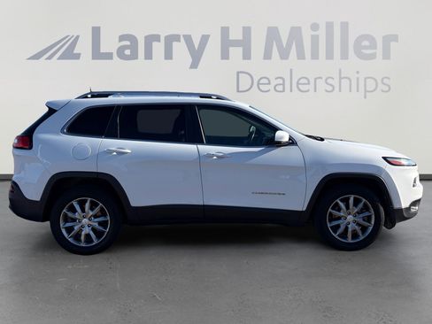 Used 2018 Jeep Cherokee Limited image 7
