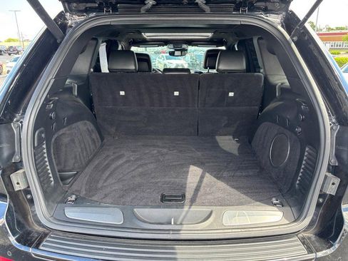 Used 2020 Jeep Grand Cherokee SRT w/ Trailer Tow Group IV AWD/4WD image 7