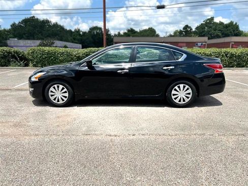 Used 2014 Nissan Altima 2.5 S w/ Display Audio Package image 22