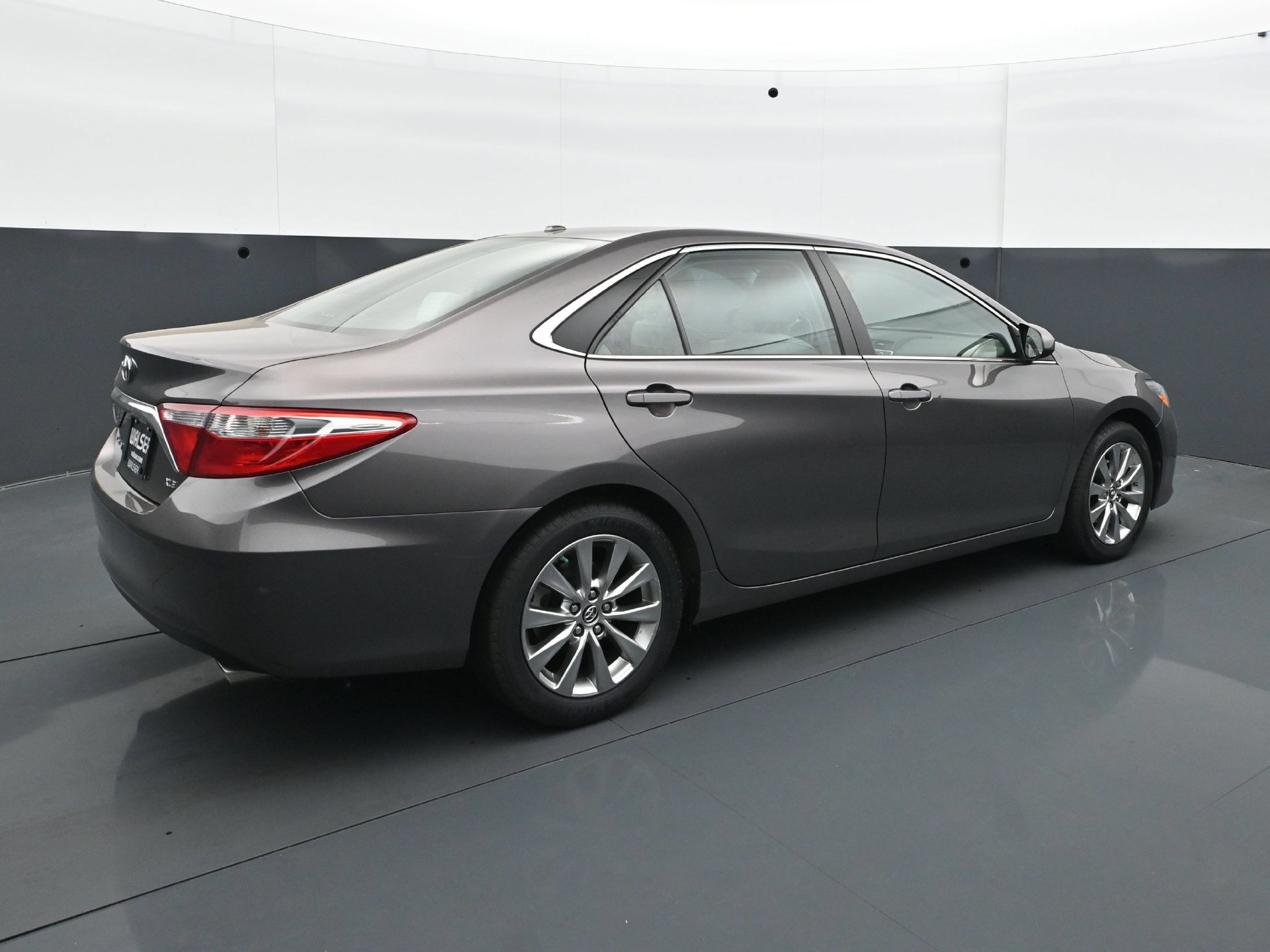 Used 2015 Toyota Camry XLE FWD image 7