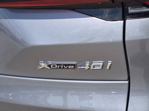 Used 2024 BMW X5 xDrive40i w/ Parking Assistance Package AWD/4WD image 10