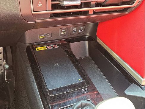 Used 2025 Toyota Camry XSE w/ Premium Package image 30