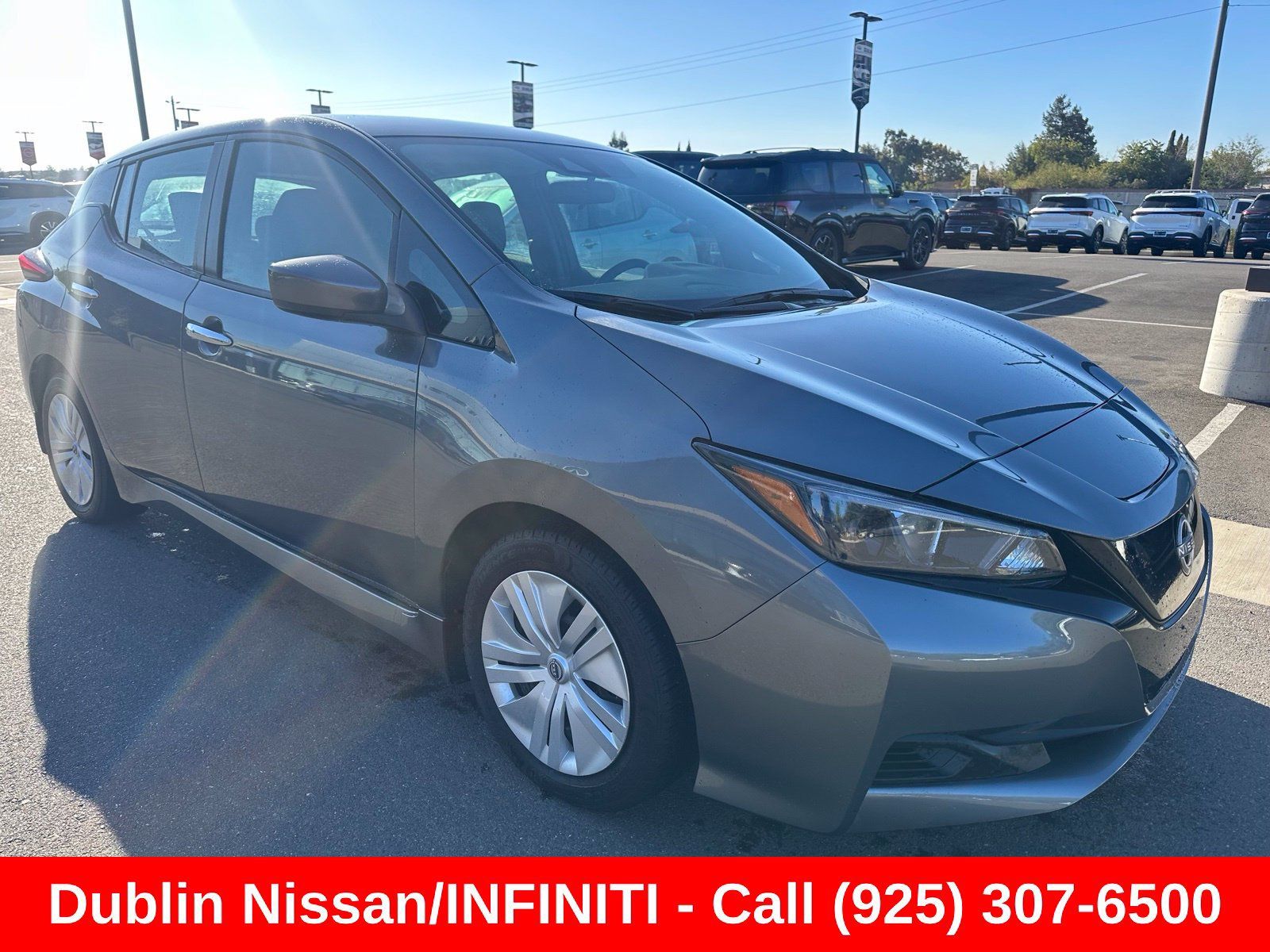 Used 2025 Nissan Leaf S FWD image 1