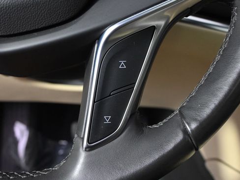 Used 2018 Cadillac XT5 Premium Luxury AWD/4WD image 36