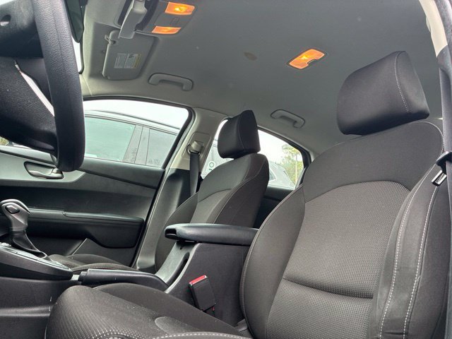 Used 2021 Kia Forte LXS FWD image 3