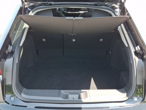 Used 2025 Toyota Prius LE FWD image 29