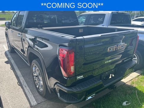 Used 2024 GMC Sierra 1500 Denali w/ Denali Reserve Package AWD/4WD image 7