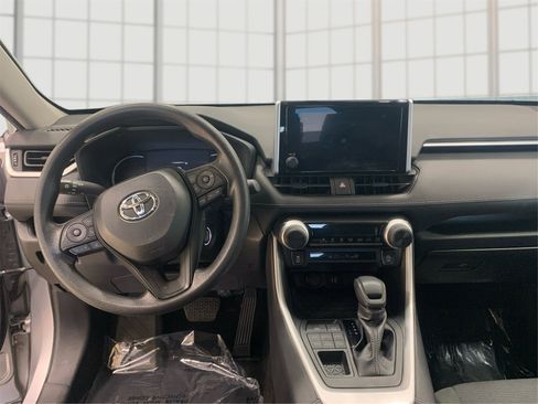 Used 2024 Toyota RAV4 LE image 23