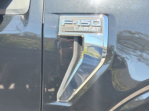 Used 2023 Ford F150 Lariat image 11
