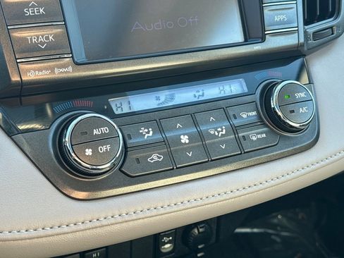 Used 2013 Toyota RAV4 Limited image 23