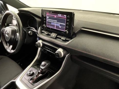 Certified 2021 Toyota RAV4 SE image 12