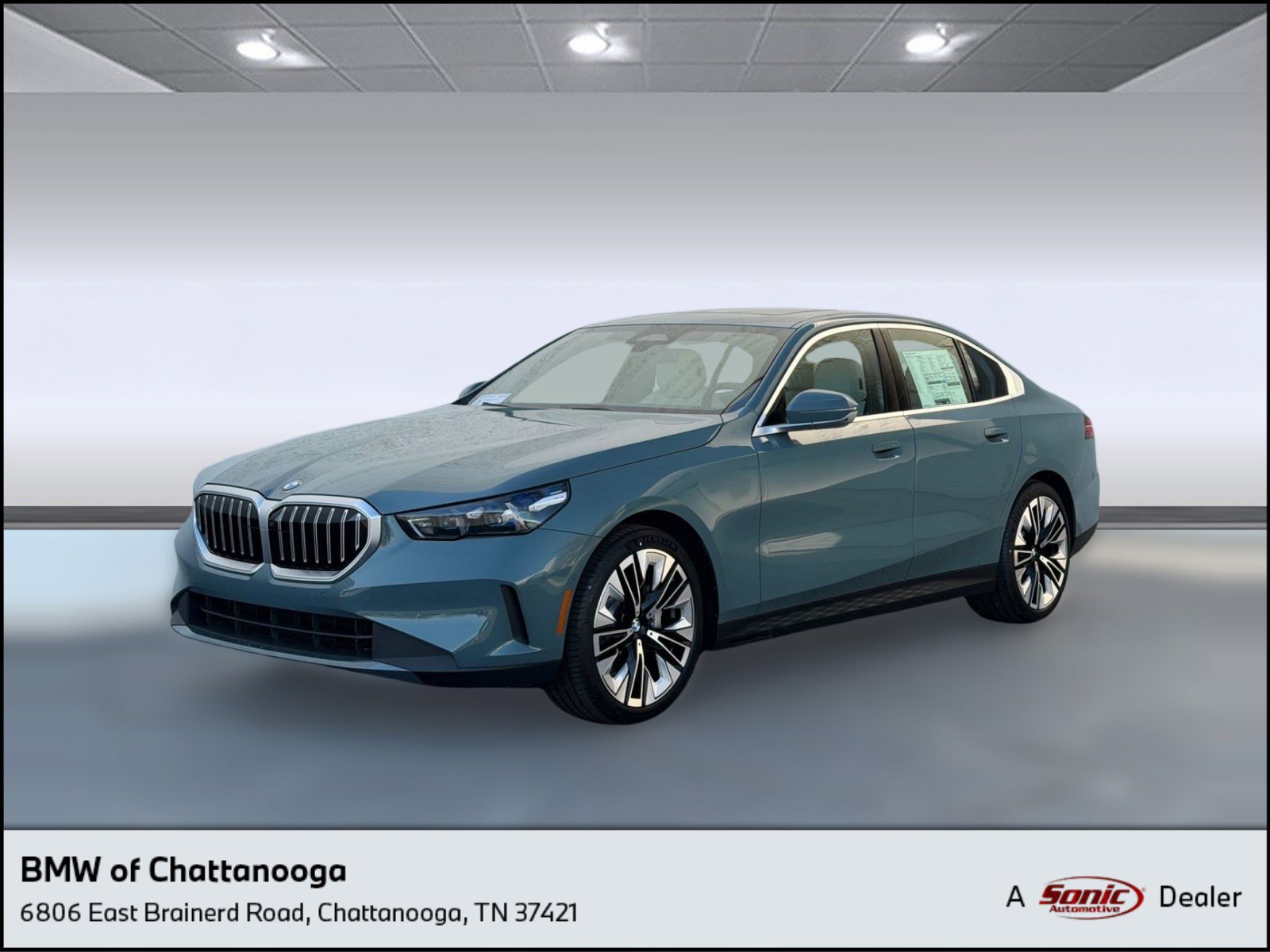 Used 2026 BMW 530i w/ Premium Package RWD image 1