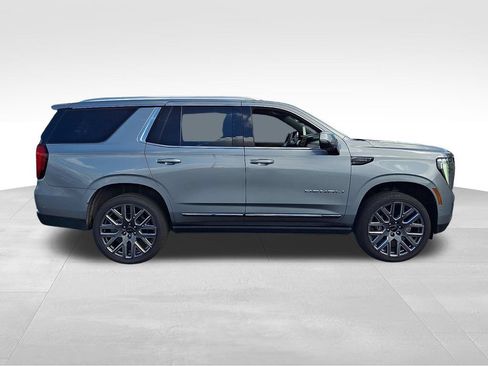 Used 2025 GMC Yukon Denali Ultimate AWD/4WD image 7