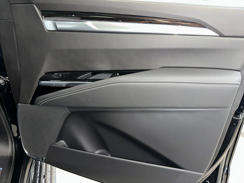 New 2026 Cadillac Escalade Luxury w/ Touring Package image 34