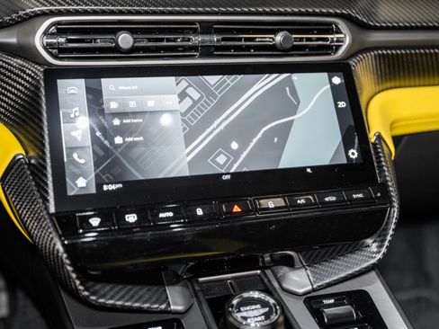 Used 2025 Aston Martin Vanquish image 10