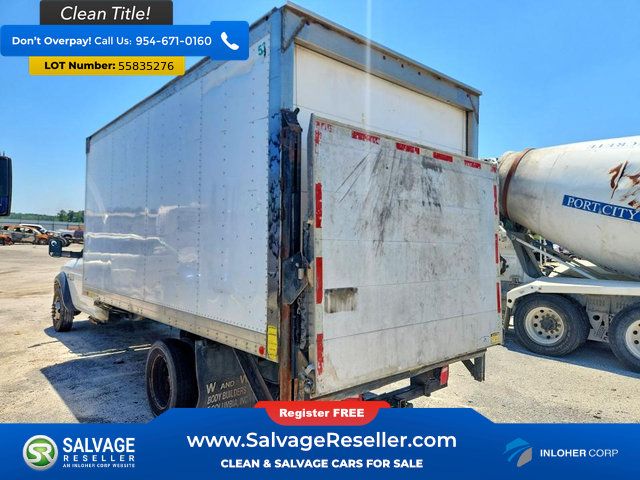 Used 2015 RAM 5500 Tradesman w/ Chrome Appearance Group RWD image 3