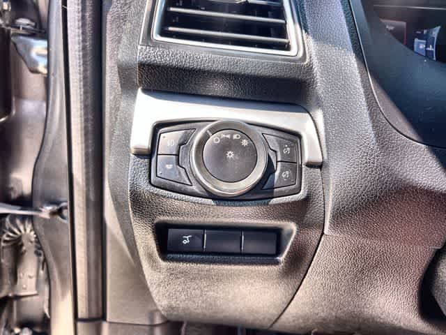 Used 2016 Ford Explorer Limited w/ Equipment Group 301A FWD image 29