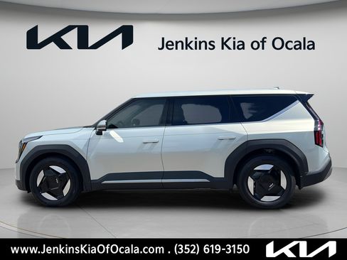 New 2026 Kia EV9 Light RWD image 6
