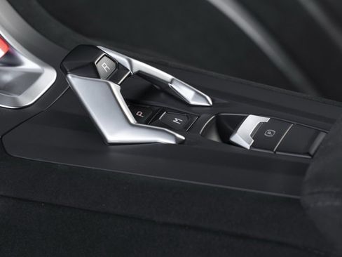 Used 2022 Lamborghini Huracan STO image 39