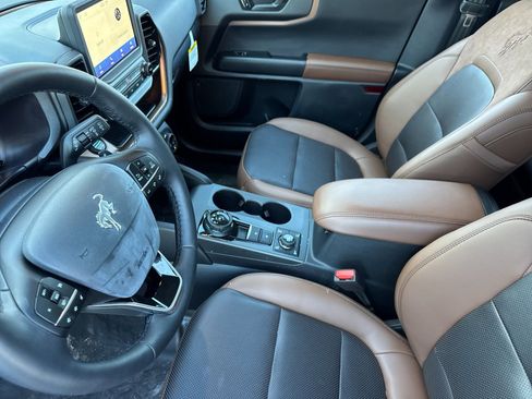 Used 2024 Ford Bronco Sport Badlands w/ Premium Package image 11