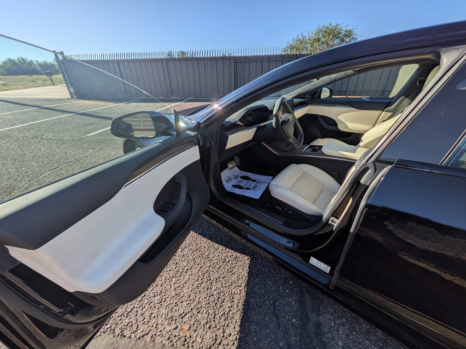 Used 2023 Tesla Model S Standard Range AWD/4WD image 11