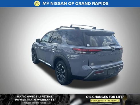 New 2026 Nissan Pathfinder Platinum AWD/4WD image 3
