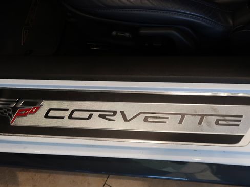 Used 2013 Chevrolet Corvette 427 w/ 1SC Preferred Equipment Group image 32