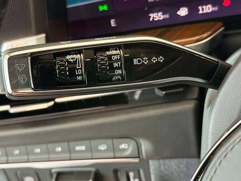 Used 2026 Cadillac Escalade Platinum Sport w/ LPO, ONYX Package AWD/4WD image 27