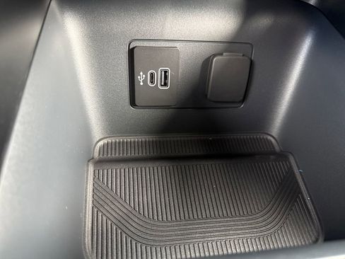 New 2026 Ford Explorer ST-Line image 32