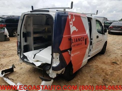 Used 2021 Nissan NV200 SV image 2