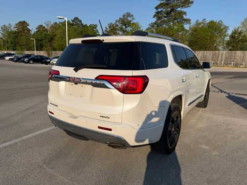 Used 2017 GMC Acadia Denali w/ Technology Package image 8