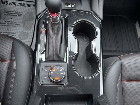 Used 2025 Chevrolet Blazer RS image 17