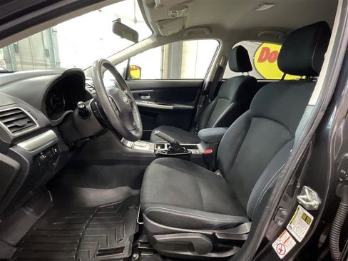 Used 2015 Subaru Crosstrek 2.0i Premium image 9