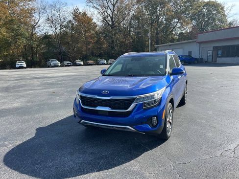 Used 2021 Kia Seltos SX w/ SX Sunroof Package AWD/4WD image 2