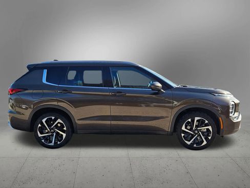Used 2022 Mitsubishi Outlander SEL image 6