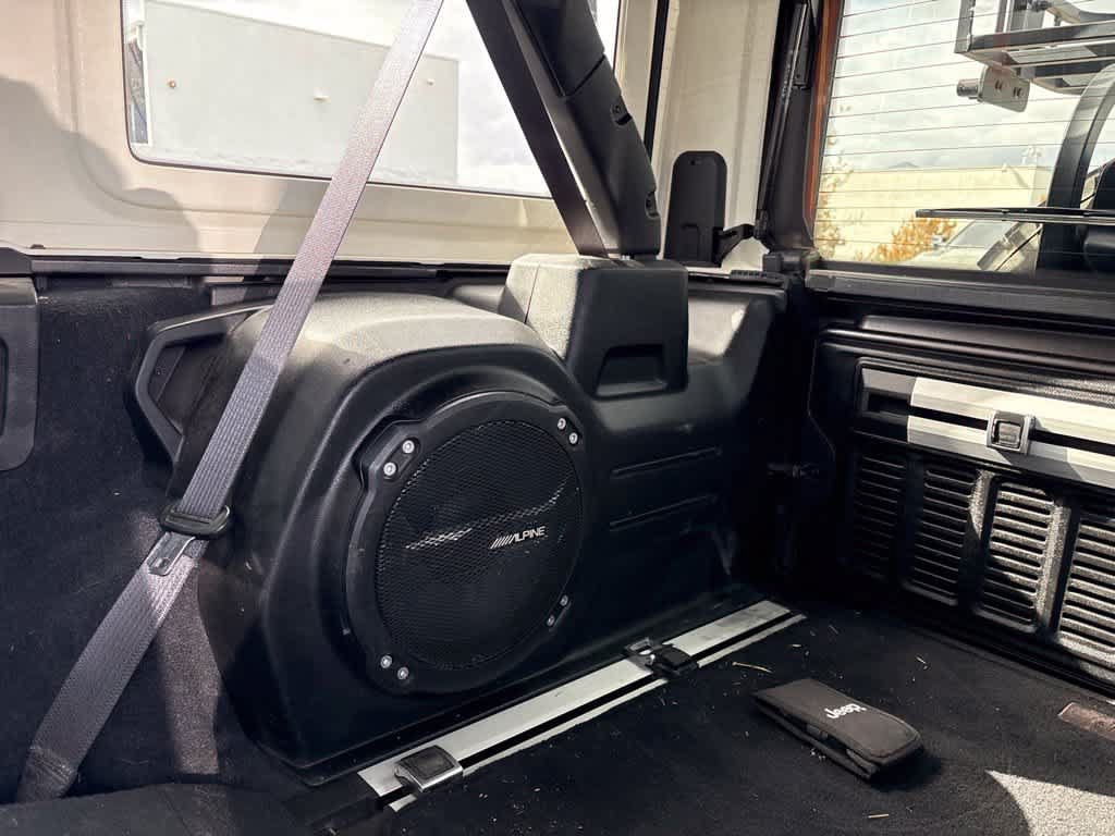 Used 2021 Jeep Wrangler Unlimited Rubicon w/ Trailer Tow Package AWD/4WD image 14
