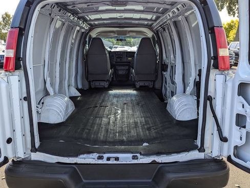 Used 2004 Chevrolet Express 1500 image 15