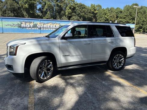 Used 2020 GMC Yukon SLT w/ Open Road Package RWD image 11