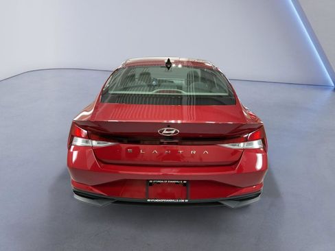 Certified 2023 Hyundai Elantra SEL w/ Convenience Package FWD image 3