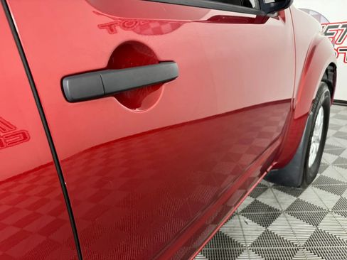 Used 2018 Nissan Frontier SV image 27