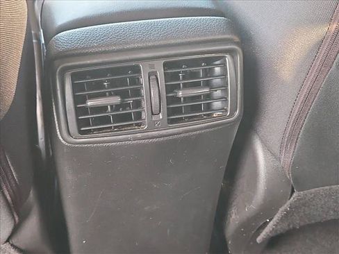 Used 2020 Nissan Rogue SV AWD/4WD image 24