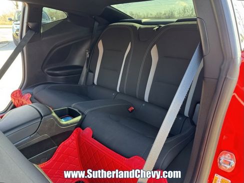 Used 2021 Chevrolet Camaro LT image 34