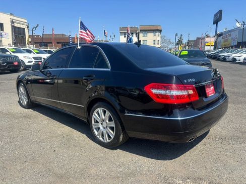 Used 2012 Mercedes-Benz E 350 4MATIC Sedan image 7