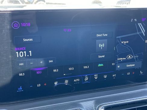 Used 2024 Ford Mustang Premium RWD image 9