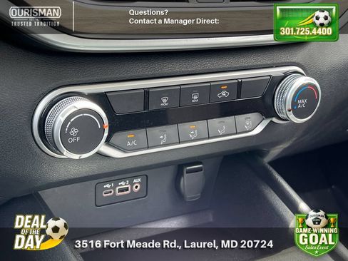Used 2025 Nissan Altima 2.5 SV FWD image 14
