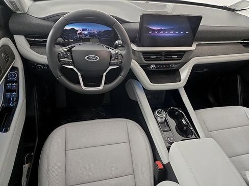 New 2026 Ford Explorer Platinum AWD/4WD image 11