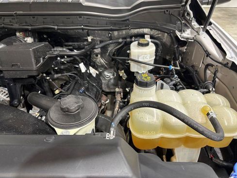 Used 2021 Ford F250 XL w/ Power Equipment Group AWD/4WD image 25