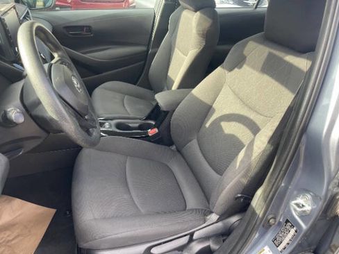 Used 2022 Toyota Corolla LE FWD image 11