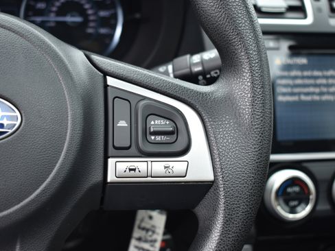 Used 2017 Subaru Forester 2.5i Premium image 14