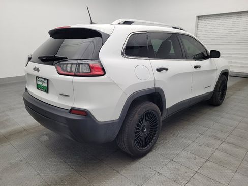 Used 2019 Jeep Cherokee Latitude Plus FWD image 9